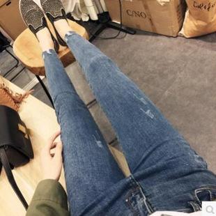 купить Джинсы стрейч с рванной отделкой