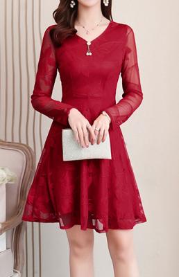 фото 2 Короткое кружевное платье