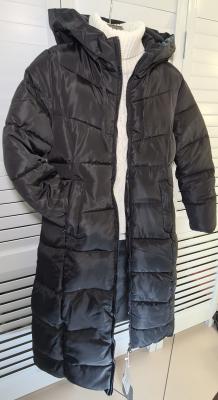 фото 10 Длинная зимняя куртка с капюшоном